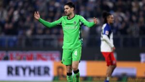 Hasil Imbang Hamburg vs Gladbach: Kevin Diks Cedera, Pertandingan Berakhir Tanpa Gol