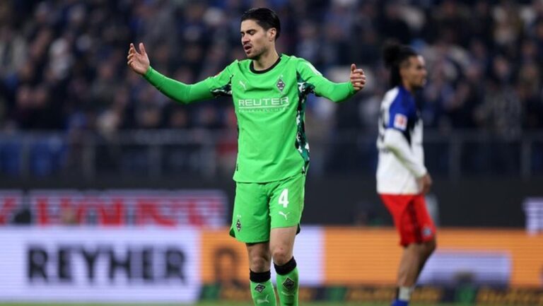 Hasil Imbang Hamburg vs Gladbach: Kevin Diks Cedera, Pertandingan Berakhir Tanpa Gol