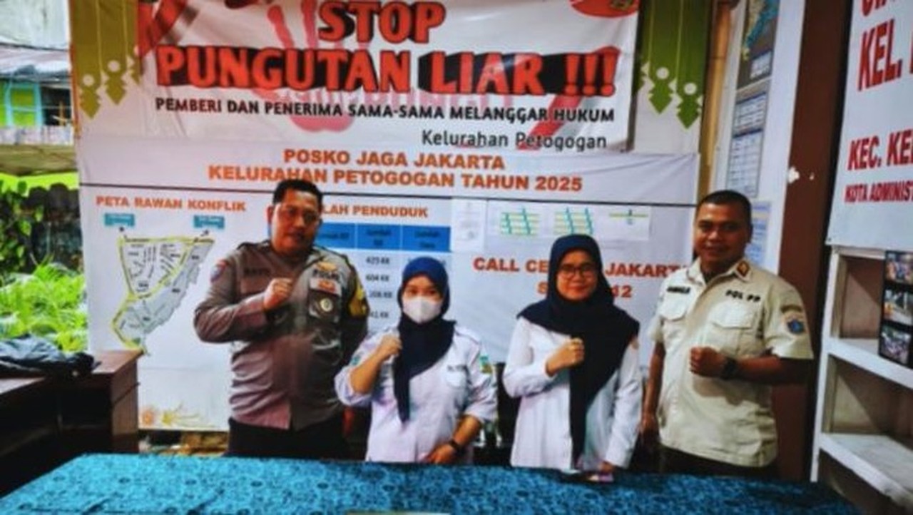 Antisipasi Banjir, Polres Jaksel Bersinergi dengan Warga dan Kelurahan di Posko Petogogan