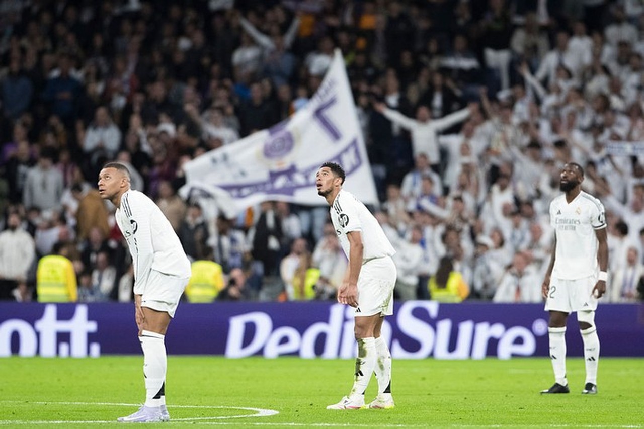 Real Madrid Dihujat Suporter Sendiri di Bernabeu, Petinggi Klub Geram