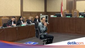 Sidang Kasus Korupsi Laptop Chromebook, Nadiem Makarim Mulai Jalani Pembacaan Dakwaan