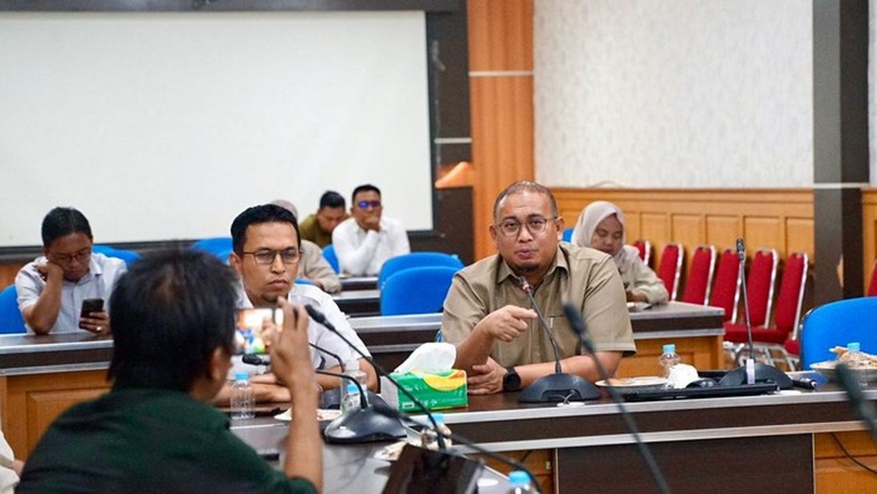 Presiden Prabowo Kucurkan Rp 18,3 T untuk Sumbar, Fokus Perbaikan Jalan dan Jembatan Pascabencana