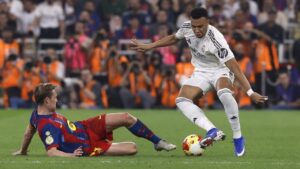 Kylian Mbappe Bantah Main di El Clasico Demi Selamatkan Xabi Alonso