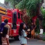 Parkir Liar Hambat Petugas Damkar Padamkan Api di Matraman, Jakarta Timur