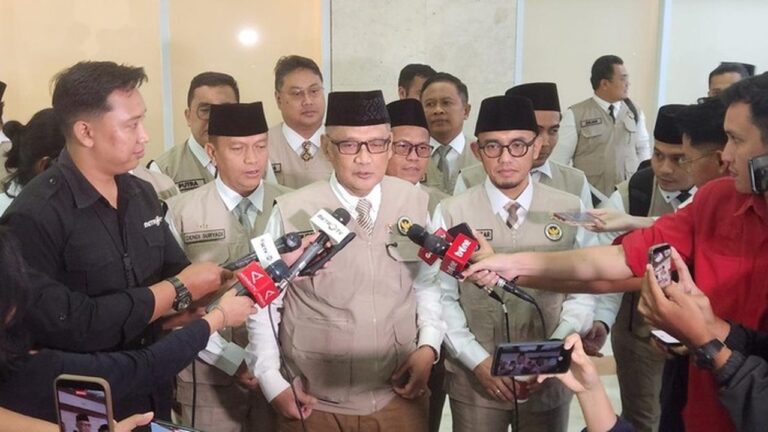 Petugas Haji TNI-Polri Naik 100% Jadi 183 Orang, Menhaj Sebut untuk Maksimalkan Pelayanan