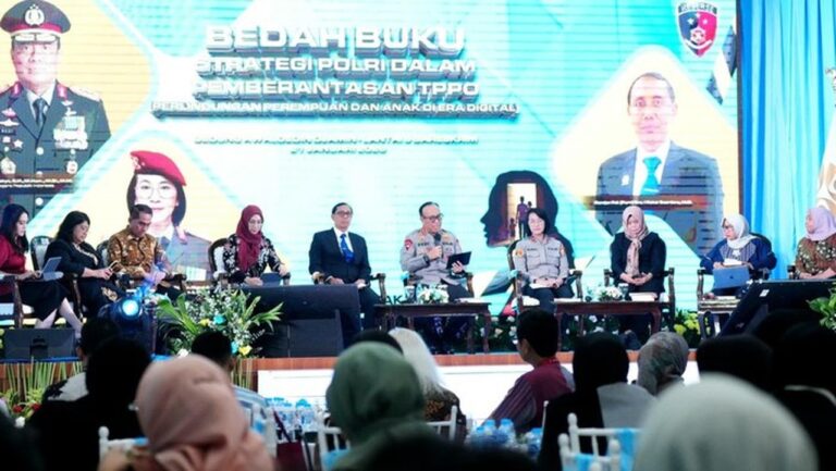 Wakapolri Luncurkan Buku Strategi Polri Berantas TPPO dan Lindungi Perempuan-Anak di Era Digital