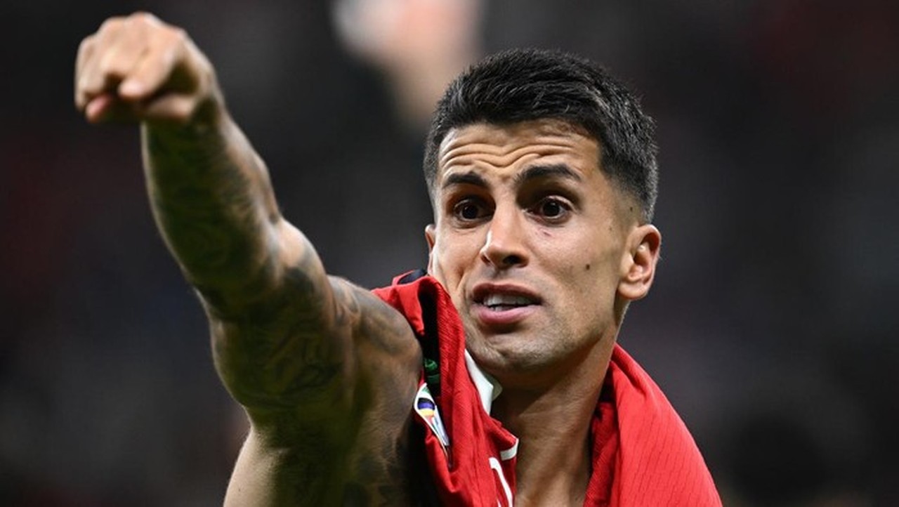 Joao Cancelo Jadi Rebutan Barcelona dan Inter Milan, Siapa yang Beruntung? Joao Cancelo Jadi Rebutan Barcelona dan Inter Milan, Siapa yang Beruntung?