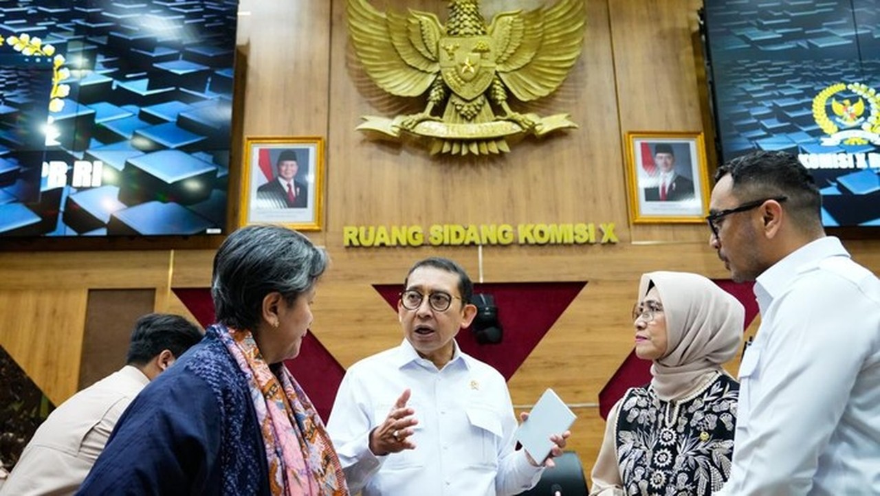 Menbud Fadli Zon Paparkan Evaluasi Kinerja 2025 dan Rencana Kerja 2026 di Depan Komisi X DPR RI
