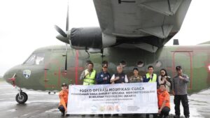 BPBD Jakarta Lanjutkan Operasi Modifikasi Cuaca untuk Antisipasi Banjir Hari Ini