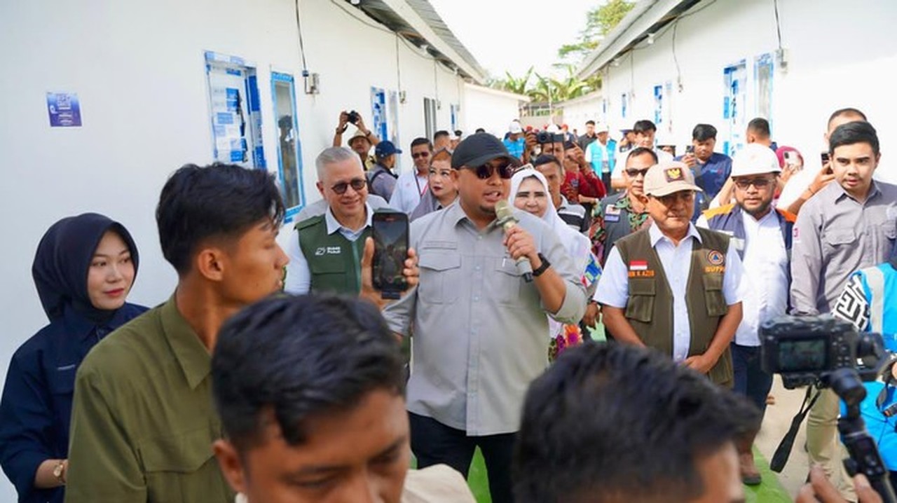 Komisi VI DPR Tinjau Huntara di Batang Anai, Progres 90% dalam Delapan Hari