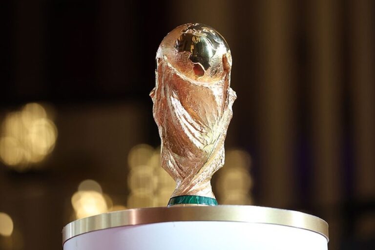 FIFA Turunkan Harga Tiket Piala Dunia 2026 Setelah Dikecam Suporter FIFA Turunkan Harga Tiket Piala Dunia 2026 Setelah Dikecam Suporter