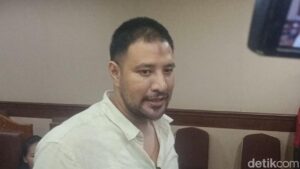 Ammar Zoni Curiga Ada yang Ditutupi Jika CCTV Sel Tahanannya Tak Kunjung Diputar di Sidang