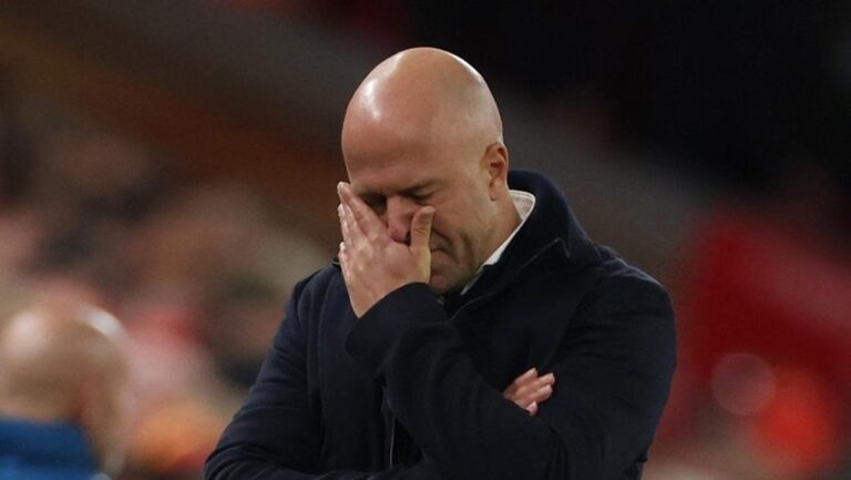 Arne Slot Tegas Tolak Xabi Alonso Gantikan Dirinya di Liverpool