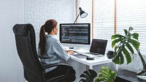 Jakarta Berlakukan WFH untuk ASN dan Pegawai Swasta Akibat Cuaca Ekstrem