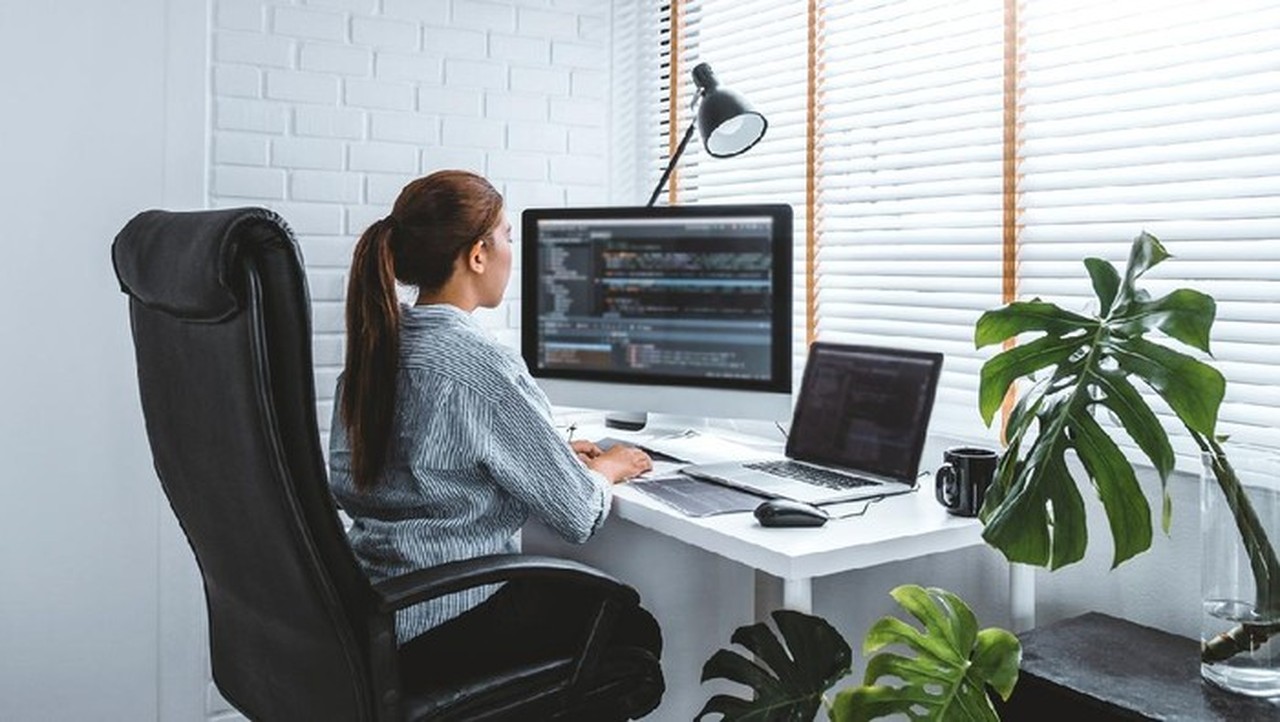 Jakarta Berlakukan WFH untuk ASN dan Pegawai Swasta Akibat Cuaca Ekstrem