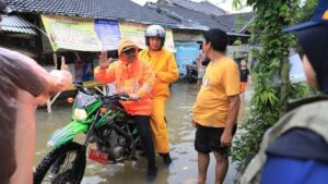 Tinggi Muka Air Sungai Cisadane Naik, Sirene Siaga 3 Berbunyi di Tangerang
