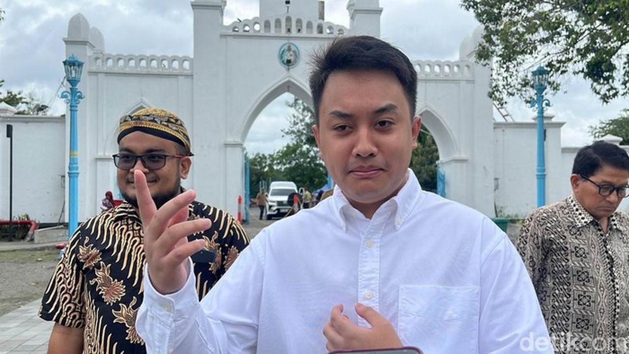 Fadli Zon Ungkap Dana Hibah Keraton Solo ke Pribadi, PB XIV Purbaya Buka Suara