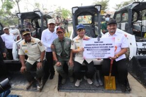 Tito Karnavian Salurkan Bantuan Terpadu Percepat Pemulihan Aceh Tamiang Pascabencana