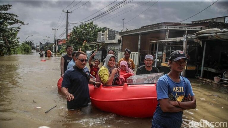 Ribuan Pengungsi Banjir Sukamekar Bekasi Butuh Perlengkapan Bayi dan Makanan Mendesak Ribuan Pengungsi Banjir Sukamekar Bekasi Butuh Perlengkapan Bayi dan Makanan Mendesak