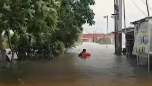 Banjir 2 Meter di Bekasi, 3.000 Keluarga Desa Sukamekar Terpaksa Mengungsi