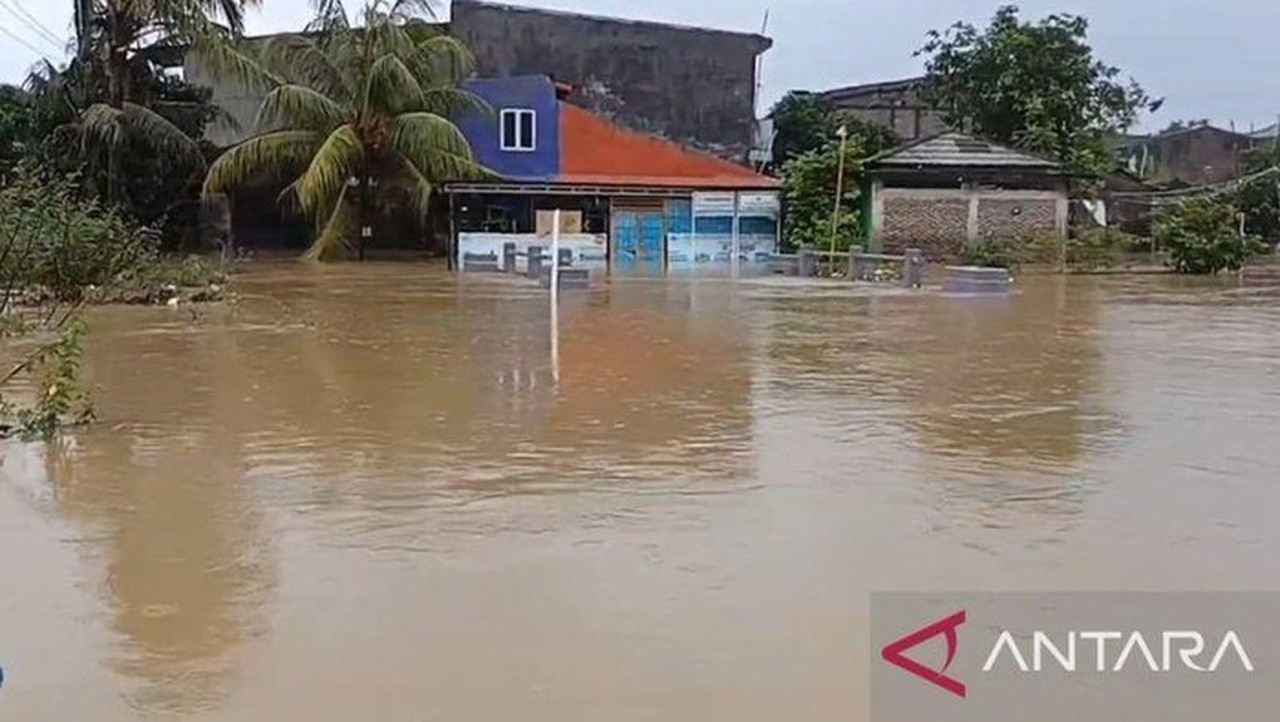 Banjir 4 Meter di Jayanti Tangerang Lumpuhkan Perumahan, 500 Warga Mengungsi