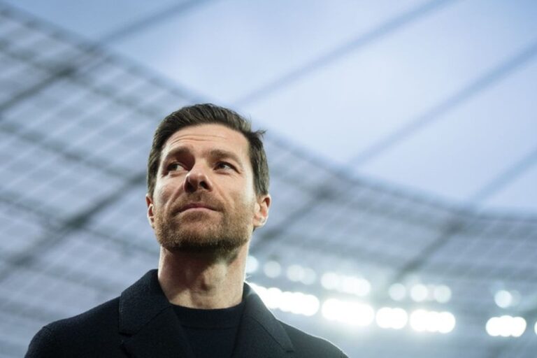 Xabi Alonso Tunggu Pinangan Liverpool, Nasib Arne Slot Dipertanyakan