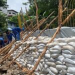 Tanggul Jebol Picu Banjir Sepinggang di Petogogan, Warga Sebut Sudah Biasa