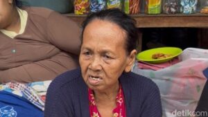 Banjir Pejaten Timur Langganan Tiap Tahun, Lansia Ani Mengungsi Semalaman