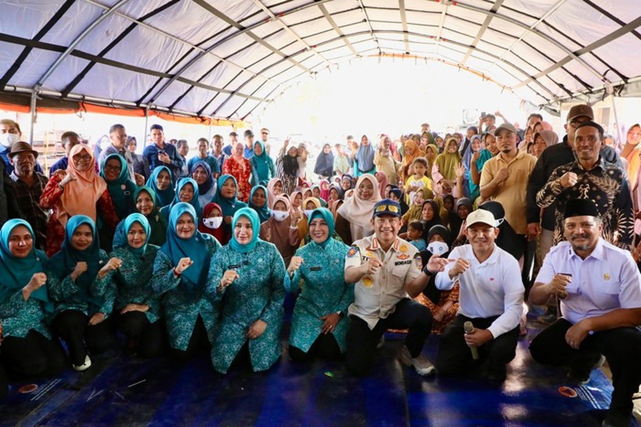 Ketum TP PKK Salurkan Bantuan Ratusan Paket untuk Korban Bencana di Aceh Tamiang