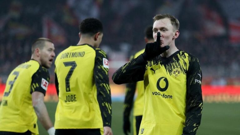 Borussia Dortmund Pesta Gol 3-0 di Kandang Union Berlin, Kokoh di Papan Atas Bundesliga