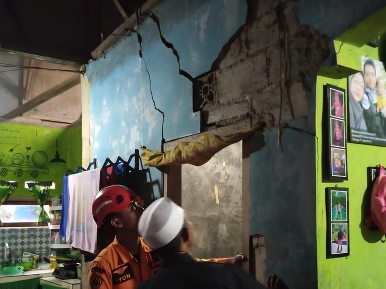 Rumah Warga Di Bogor Rusak Akibat Tanah Bergerak (dok.istimewa)