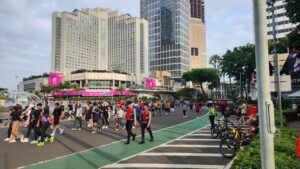 Warga Serbu CFD HI Cari Keringat di Tengah Cuaca Tak Menentu Jakarta