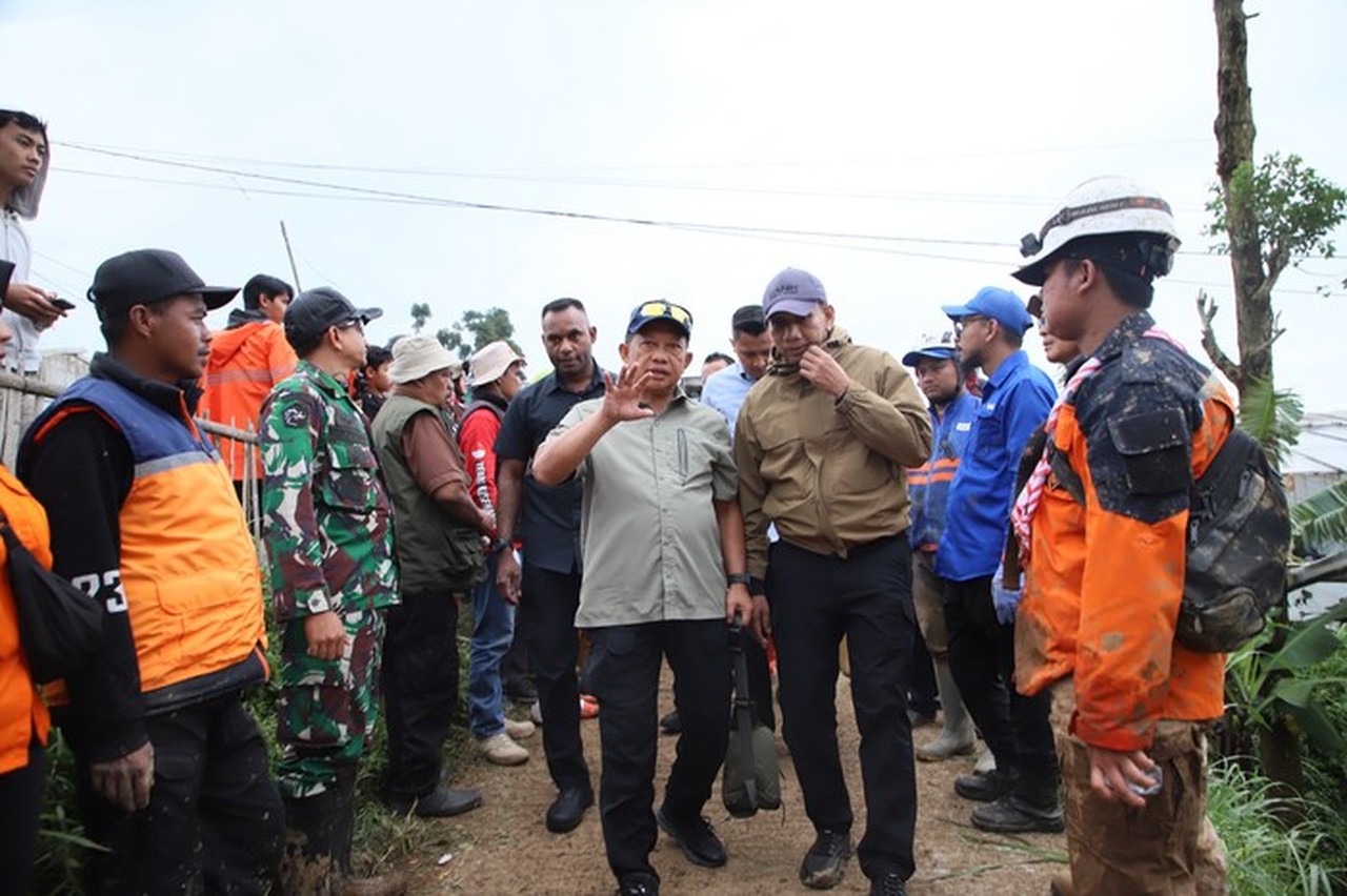 Mendagri Tito Karnavian Dorong Percepatan Relokasi Warga Pasca Longsor Cisarua