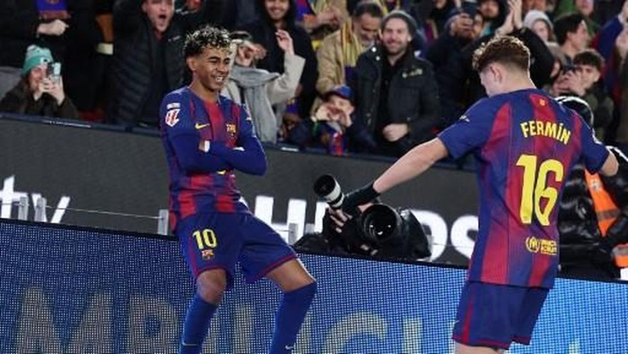 Gol Akrobatik Lamine Yamal Bikin Pelatih Oviedo Terpukau: Pemain dari Galaksi Lain Gol Akrobatik Lamine Yamal Bikin Pelatih Oviedo Terpukau: Pemain dari Galaksi Lain