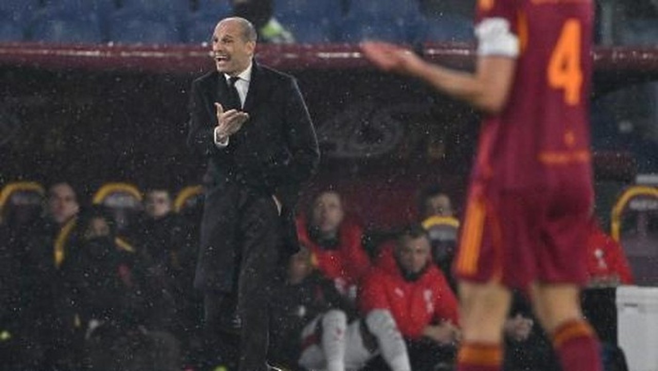 AS Roma vs AC Milan Berakhir Imbang 1-1, Allegri Akui Lini Belakang Milan Bermasalah AS Roma vs AC Milan Berakhir Imbang 1-1, Allegri Akui Lini Belakang Milan Bermasalah