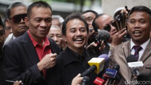Roy Suryo dan Khozinudin Buka Suara Usai Dilaporkan Eggi Sudjana-Damai Hari Lubis ke Polisi