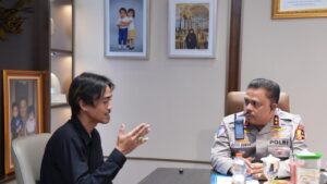 Aksi Heroik Sopir Truk di Tol Japek: Kakorlantas Beri Penghargaan Atas Empati Pengguna Jalan