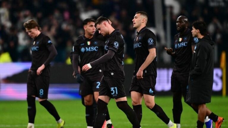 Antonio Conte Tegaskan Napoli Belum Out dari Persaingan Scudetto Meski Tertinggal dari Juventus