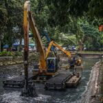 Antisipasi Banjir Jakarta: Pemprov DKI Maksimalkan Pengerukan Sungai dan Modifikasi Cuaca
