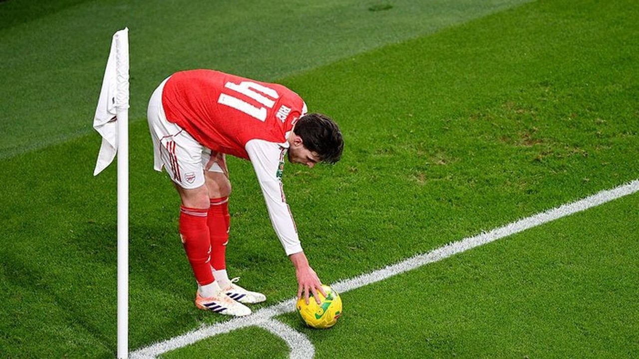 Emmanuel Petit Kritik Pemimpin Arsenal: Perlu Lebih Vokal di Lapangan untuk Jaga Mental Emmanuel Petit Kritik Pemimpin Arsenal: Perlu Lebih Vokal di Lapangan untuk Jaga Mental