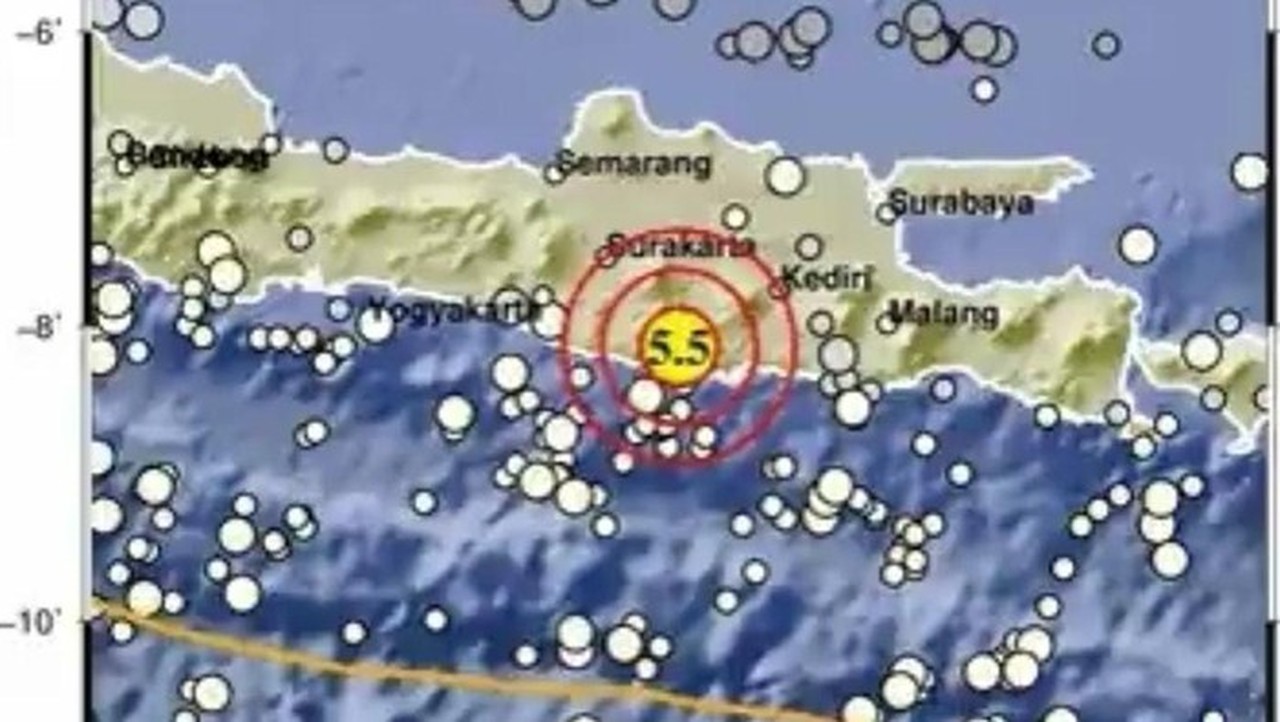 Gempa M 5,7 Guncang Pacitan, BMKG Ungkap Penyebabnya Akibat Deformasi Lempeng Gempa M 5,7 Guncang Pacitan, BMKG Ungkap Penyebabnya Akibat Deformasi Lempeng