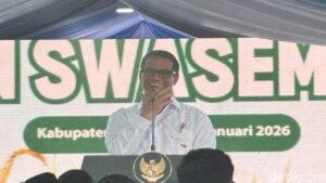 Mentan Amran Sulaiman Salah Sebut Dedi Mulyadi Jadi Ridwan Kamil, Langsung Minta Maaf