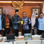 Mensos Ajak Kadinsos Kalsel Awasi Ketat Penyaluran Bansos untuk Tepat Sasaran