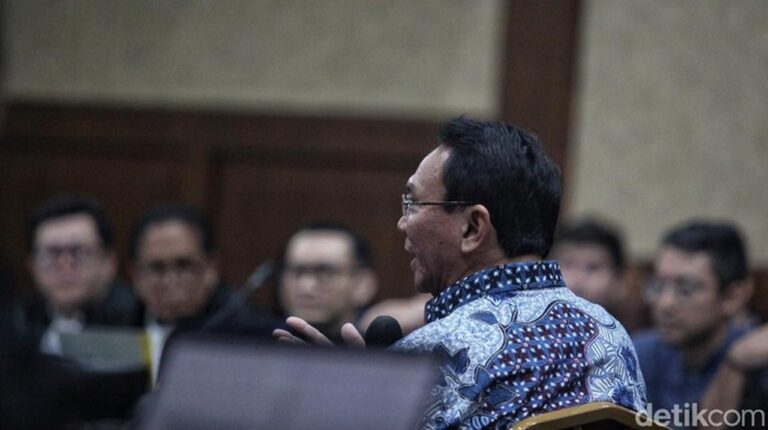 Ahok Tegaskan Tak Kenal Riza Chalid, Pertanyakan Kekuatan Pengaruhnya di Pertamina