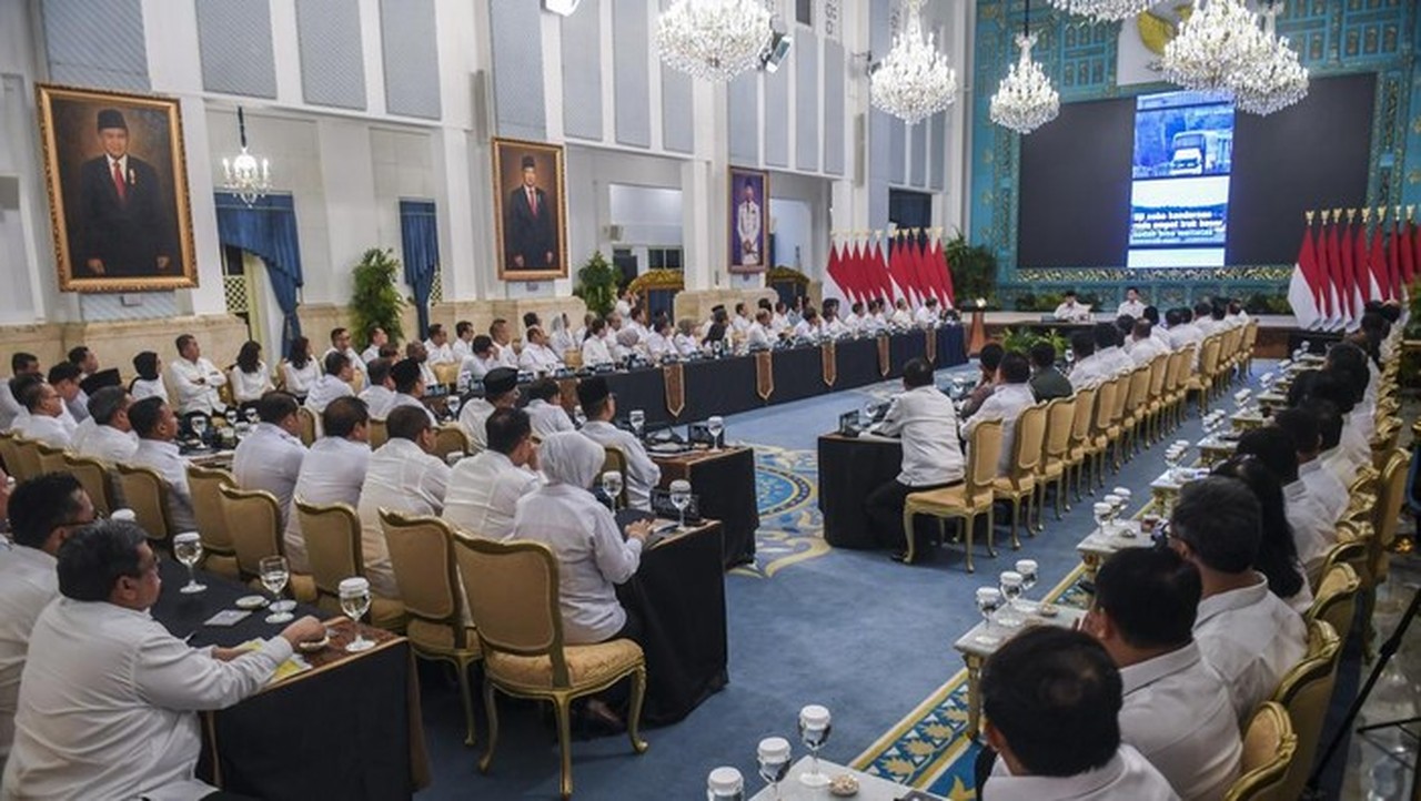 Prabowo Lantik 8 Anggota Dewan Energi Nasional Baru di Istana Siang Ini Prabowo Lantik 8 Anggota Dewan Energi Nasional Baru di Istana Siang Ini