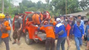 Lansia Ikna Tewas Tenggelam di Sungai Ciujung Lebak Saat Seberangi Sungai Pakai Batang Pisang