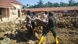 Taruna Akpol Turun Tangan Percepat Pemulihan Aceh Tamiang Pasca Banjir Bandang