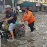 Banjir Landa 11 Kecamatan di Kota Serang, 330 Rumah Terendam Air Setinggi 80 Cm
