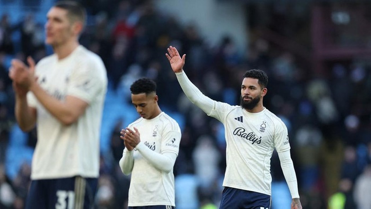 Douglas Luiz Kembali ke Aston Villa, Tinggalkan Nottingham Forest Douglas Luiz Kembali ke Aston Villa, Tinggalkan Nottingham Forest