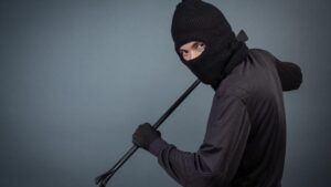 Maling Bobol Ruko di Depok, Logam Mulia dan Uang Rp 21 Juta Raib Digasak Pelaku